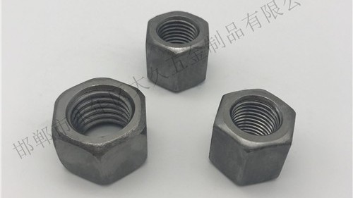 生锈高强度螺母的根本拧法